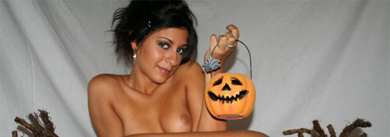 raven riley desnuda tetas coño calabaza halloween