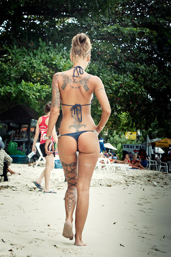 chicas-desnudas-tatuadas-03.jpg
